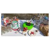 Bi-fold tote full of Christmas decor