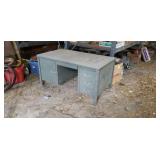 Metel office desk