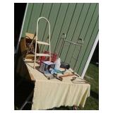 STEP STOOL:PO-GO STICK:HARDWARE