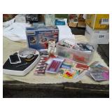 TOILETRIES:FOOT MASSAGER:BATH SCALES