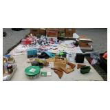 House hold items  ceramic heaer& old quilt