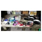 Tupperware  ALUMINUM  pans