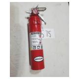 FIRE EXTINGUISHER W/WALL MOUNT