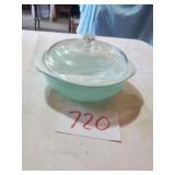 VINTAGE PYREX CASSEROLE W/LID