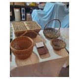 WICKER PICNIC BASKET, OTHER BASKETS