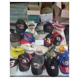 RACING FANS BASEBALL CAPS