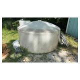 1100 Gallon Vertical Water Tank