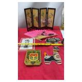 Chinese Folding Glass Screen Picture Art Flowers