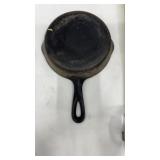 VINTAGE WAGNER WARE SIDNEY -0- CAST IRON SKILLET