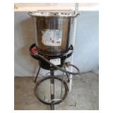 TURKEY FRYER W/20 QT POT (VERY GOOD COND)