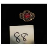 GOLD TONE BROOCH W/BEAUTIFUL LARGE