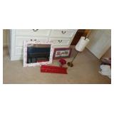 Mirror shelf table lamp.