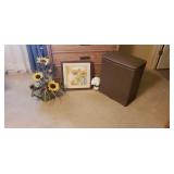 Clothes hamper picture flowers