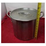 Stock pot