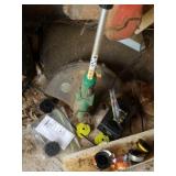 Weed eater w batteries and chargers