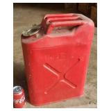 5 gallon military style gas can