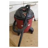 Eight gallon shop vac