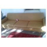 FLEXSTEEL RETRO COUCH