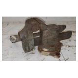 Lyttco Little Town #112. 3 1/2"  vice