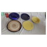 Stoneware plates and bowl