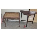 Accent tables end table