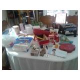 DOG PADS:SUN VISORS:FOLDABLE STOOL