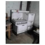 VTG.MAGIC CHEF PORCELAIN GAS STOVE