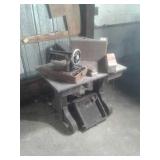 VTG. SINGER SEWING MACHINE&TABLE