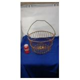 VTG. EGG BASKET