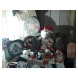 HOLIDAY STUFFED ANIMALS