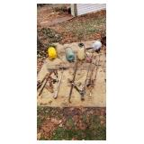 Splitting maul pry bar rod reels