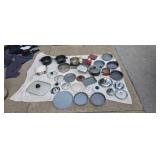 Bakeware pots pans extra lids