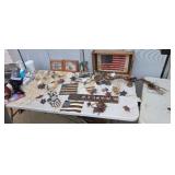 Group of Americana decorations