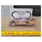New in Box Dirt Track Race Car 1:24 Die-Cast,
