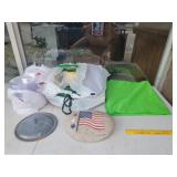 Gladware, Flag Yard Stone, Tablecloth, Granite
