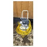 Tool Shop 2 hp 4 gal pancake aircompresor with