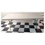 Banquet table
