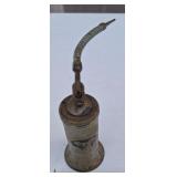 Vintage oil can