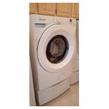 Whirlpool front load washer with pedestal storage