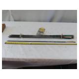 6 Carbon Express Arrows. Arrow Heads
