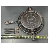 1901 Griswold New American No.8 Cast Iron Waffle