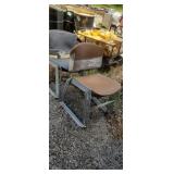 5 Chairs