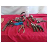 Ball Hitch, Oil wrenches, Level, and more
