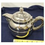 Rochester 4pt. Tea kettle