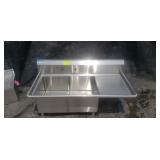 Stainless Steel 2 Compartment Sink w/ 18" Right