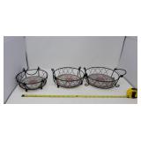 New Temp-tations Old World CRANBERRY Nesting wire