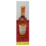 Sealed Beringer main & wine Moscato