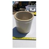 Gallon stoneware crock w crack