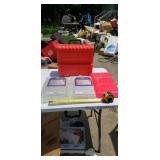 Storage containers