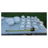 Corelle crazy daisy dishes 9 plates, 9 salad
